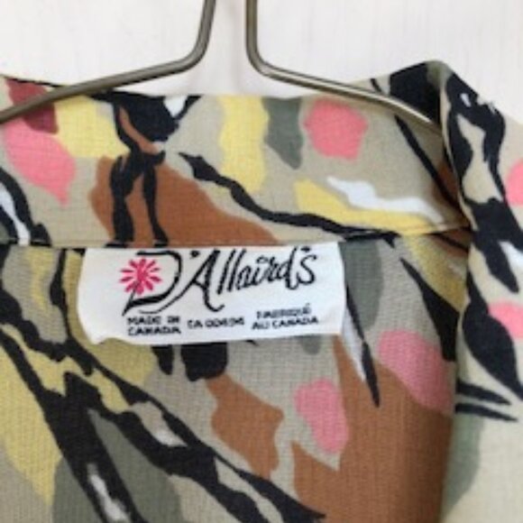 D'Allaird's Blouse Size 16 - Picture 2 of 2